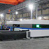 FL-L2040FEHR-30000-D220-IPG Лазерный станок для резки листового металла и труб со сменным столом и кабинетной защитой
